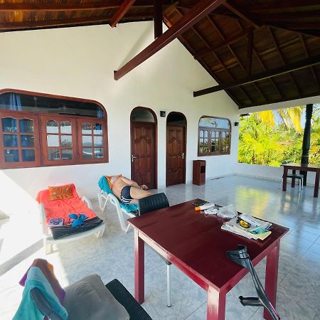 Bougain Villa Guesthouse Mirissa Buitenkant foto