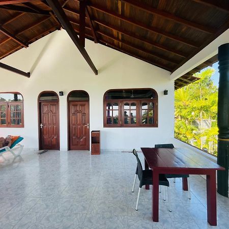 Bougain Villa Guesthouse Mirissa Buitenkant foto