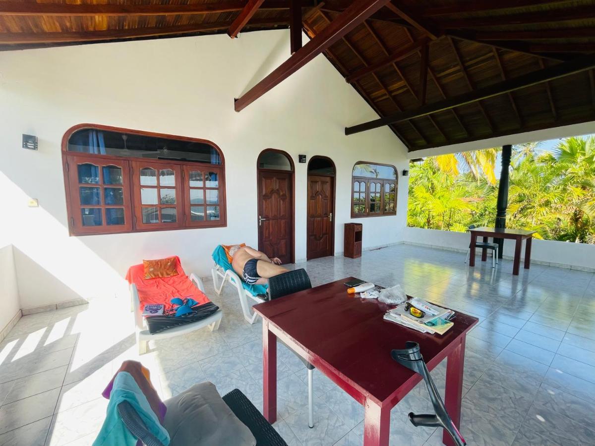 Bougain Villa Guesthouse Mirissa Buitenkant foto