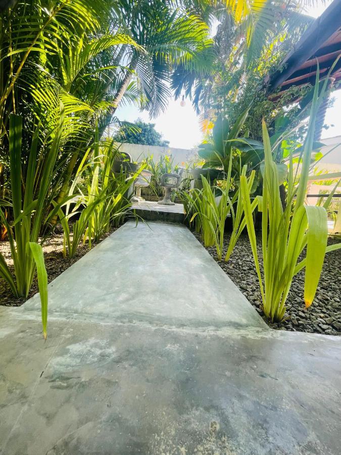 Bougain Villa Guesthouse Mirissa Buitenkant foto
