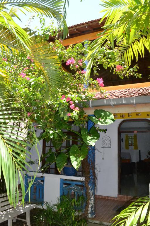 Bougain Villa Guesthouse Mirissa Buitenkant foto